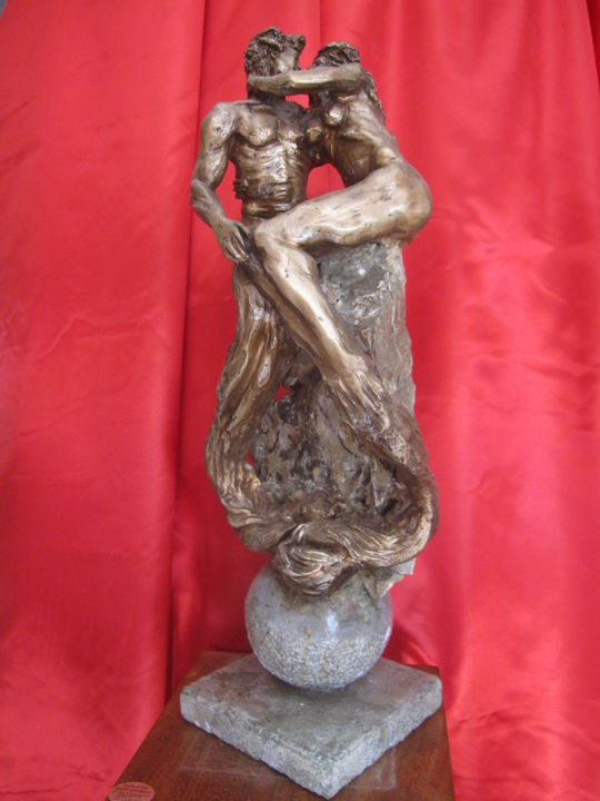Sculpture titled "Amanti" by Biagio Governali, Original Artwork, Metals