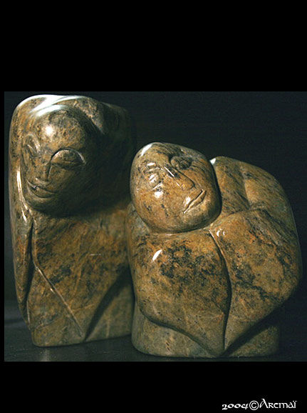 Скульптура под названием "HERMANOS" - Aremaï, Подлинное произведение искусства, Камень