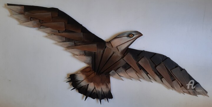 Collages intitulée "Aigle en bois" par Marina Argentini, Œuvre d'art originale, Collages Monté sur Panneau de bois