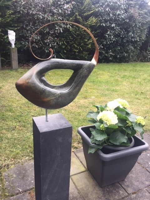 Sculptuur getiteld "Sailing" door Arjan De Ruiter, Origineel Kunstwerk, Steen