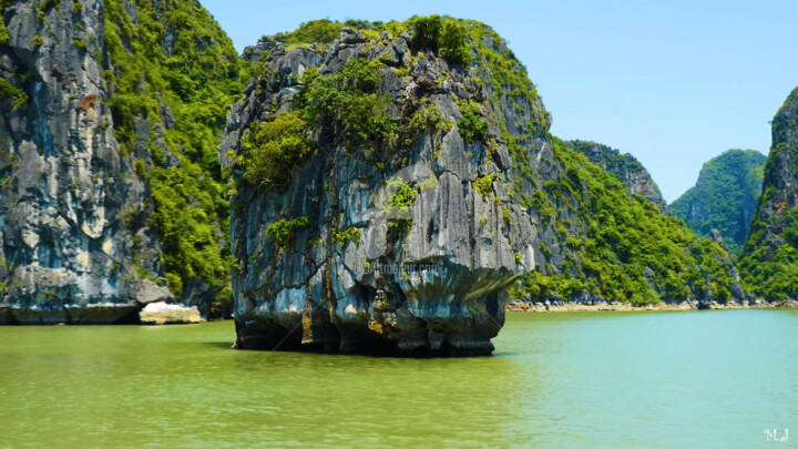Photography titled "Halong Bay, Vietnam…" by Armajay, Original Artwork, Digital Photography