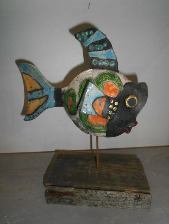Sculpture intitulée "poisson-crete-perle…" par Armelle Colombier, Œuvre d'art originale