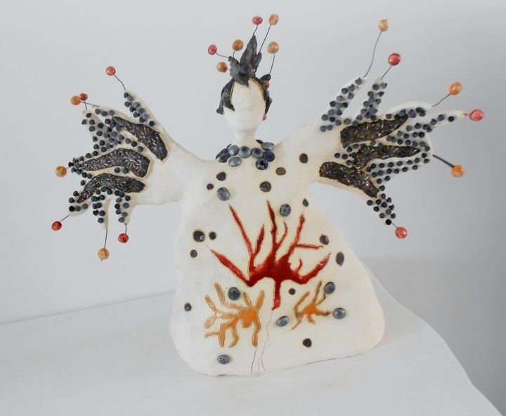 Scultura intitolato "l'Ange" da Armelle Colombier, Opera d'arte originale, Ceramica