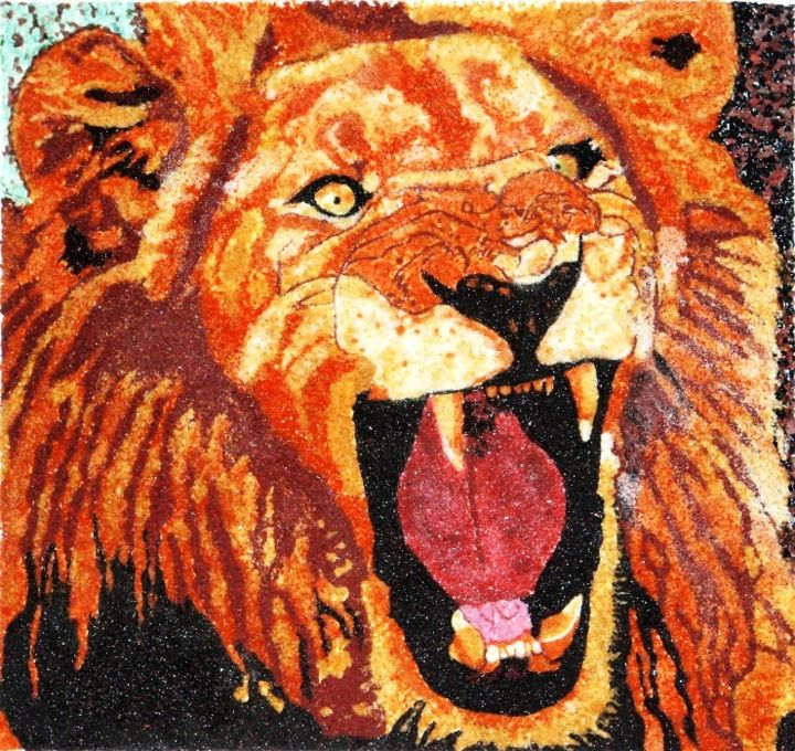 Artigianato intitolato "019-lion-50-50-cm2-…" da Helder Zunguene, Opera d'arte originale, Gioielli