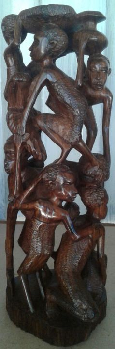 Sculpture intitulée "20170413-112655-1.j…" par Helder Zunguene, Œuvre d'art originale, Bois