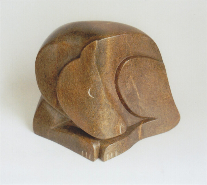 Sculpture titled "Kauender Hund" by Jana Linn, Original Artwork, Stone