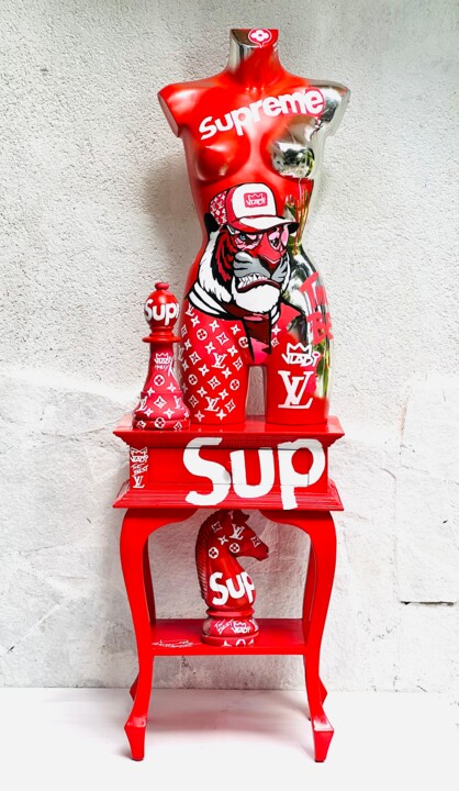 Sculptuur getiteld "Supreme Collection…" door Art Vladi, Origineel Kunstwerk, Hars Gemonteerd op Houten paneel