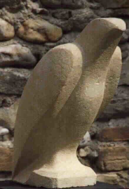 Sculpture titled "Faucon" by Ludovic Cussigh, Original Artwork, Stone