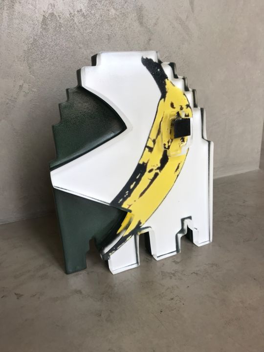 「Pop Banana - Score…」というタイトルの彫刻 Artcadebitesによって, オリジナルのアートワーク, 樹脂