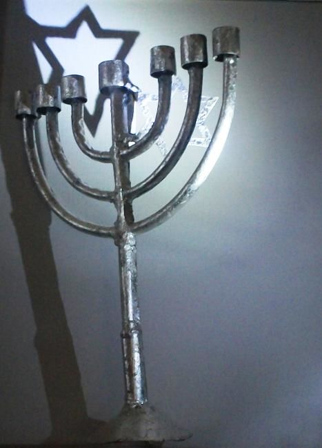 Escultura titulada "chandelier 1.jpg" por Paul Pacotto, Obra de arte original, Metales
