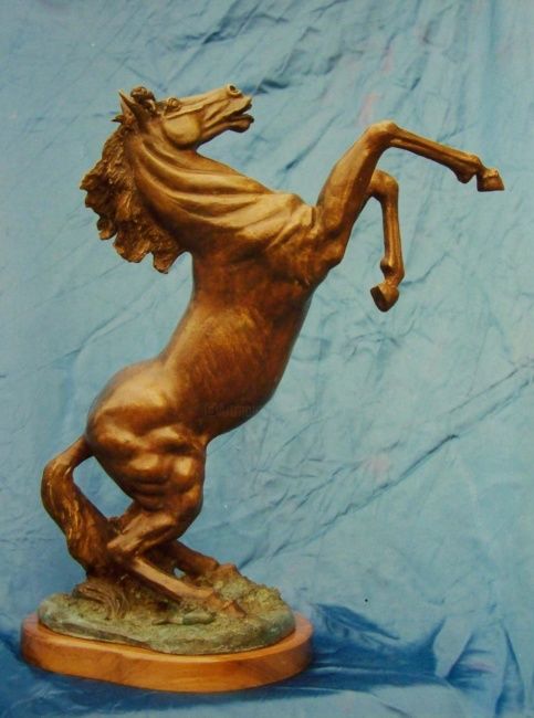 Sculpture titled "CAVALLO RAMPANTE" by Angelo Pisciotta, Original Artwork, Metals