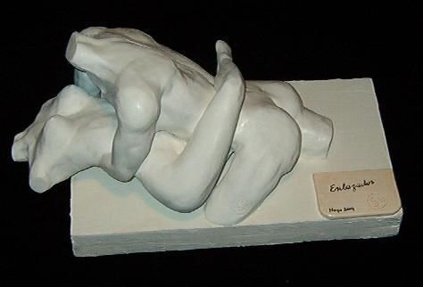 Sculpture titled "Enlazados" by Silvia Alicia Mahlmann, Original Artwork