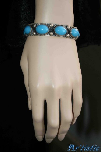 Artisanat intitulée "Bracelet argenté (T…" par Ar'Tistic, Œuvre d'art originale, Bijoux