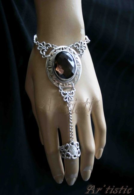 Artcraft titled "Bracelet bague "Smo…" by Ar'Tistic, Original Artwork, Jewelry