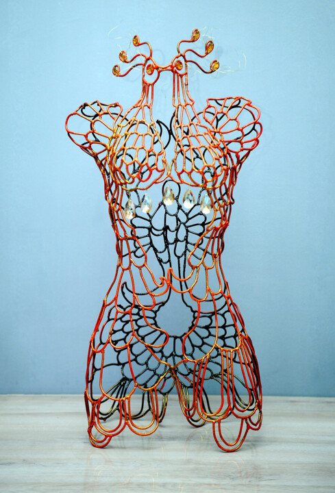 Sculpture titled "Павлины в теле" by Artmaster Gurban, Original Artwork, Metals