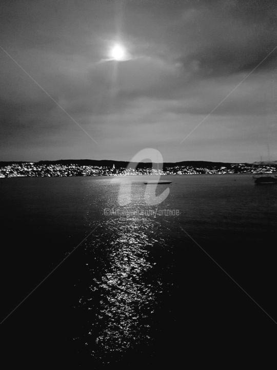 Photography titled "Moonshine monochrome" by Art Moé, Original Artwork, Digital Photography