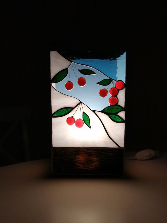 Design intitulée "Lampe Cerise / Lamp…" par Anna Smilyanskaya, Œuvre d'art originale, Luminaire