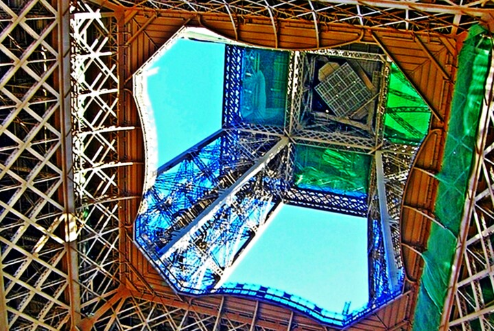 Fotografie getiteld "Eiffel -Paris" door Arturo Carrión, Origineel Kunstwerk