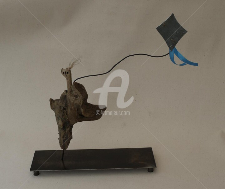Sculpture titled "Cerf volant" by Arzel, Original Artwork
