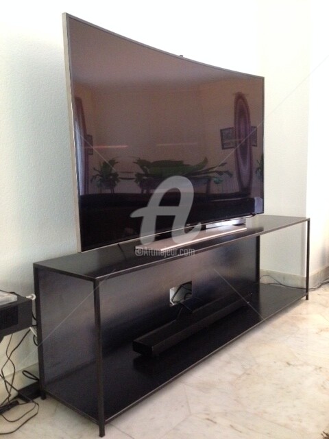 Artcraft titled "Console home cinéma" by Arzel, Original Artwork