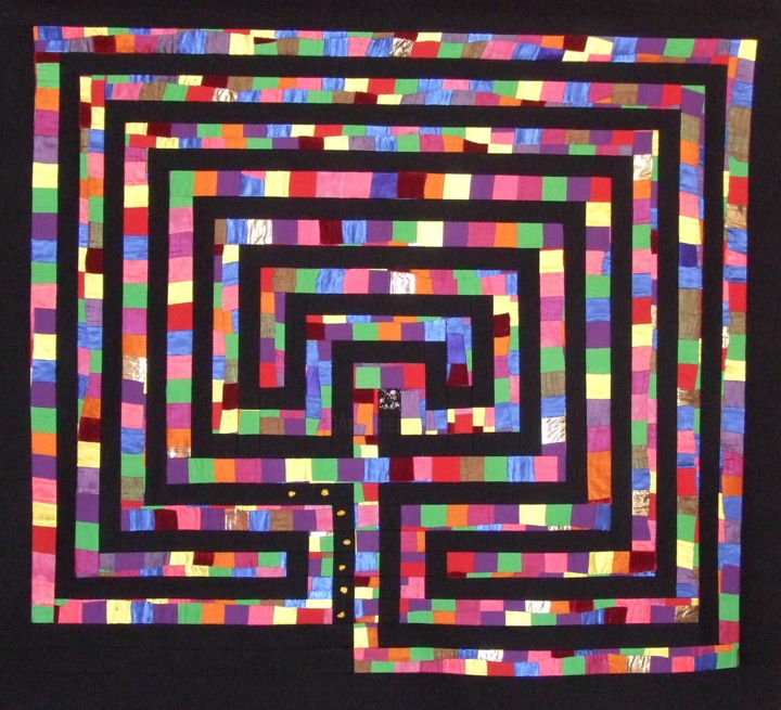 Textile Art titled "Le labyrinthe" by Jean Pierre Avonts-Saint-Lager, Original Artwork, Textiles