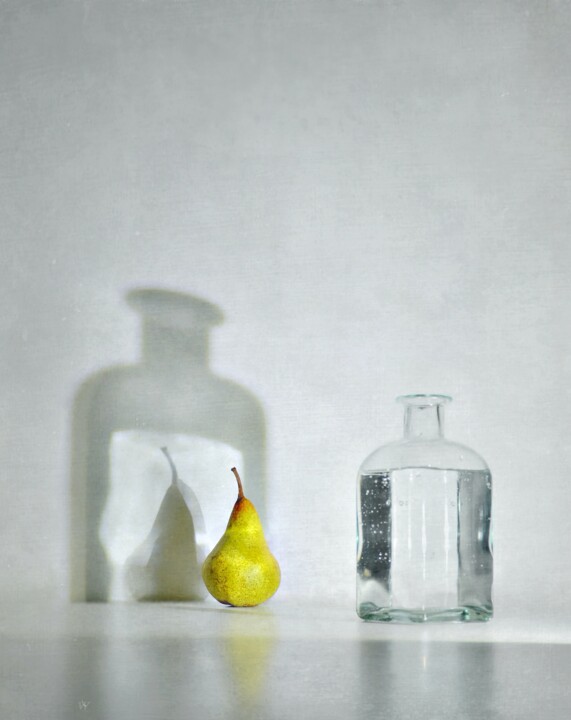 Photography titled "POIRE WILLIAMS • LA…" by Astr, Original Artwork, Non Manipulated Photography
