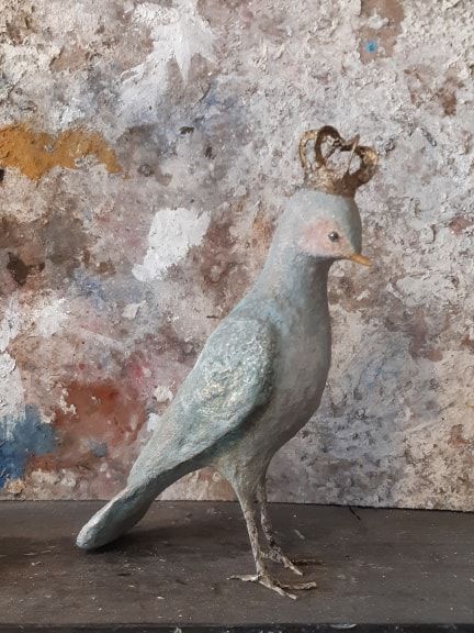 Sculpture titled "Oiseaux couronnés (…" by Atelier Terre Et Fibre, Original Artwork, Paper