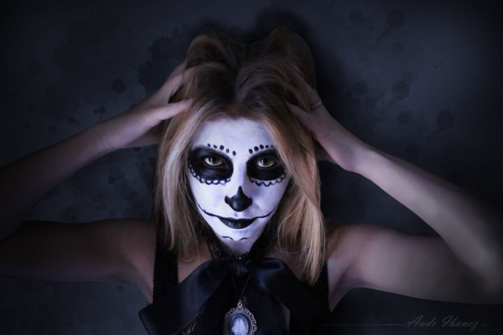 Photography titled "skull make-up" by Aude Ibanez, Original Artwork, Digital Photography