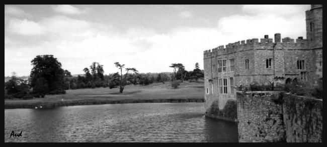 Photography titled "Leed Castle" by Aud, Original Artwork