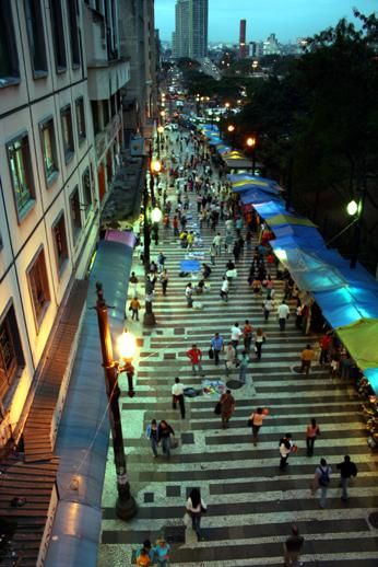 Fotografia intitulada "Urban Hill" por Aurea Terranova, Obras de arte originais