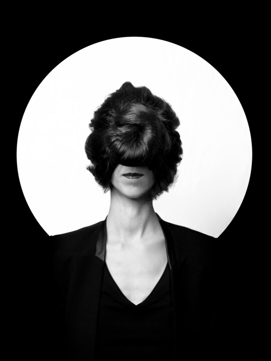 Photographie intitulée "(ne pas) Faire Face…" par Aurélia Cheret, Œuvre d'art originale, Photographie numérique