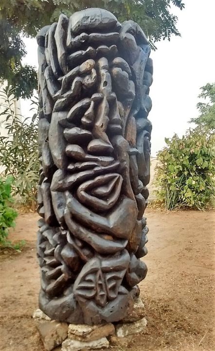 Sculpture intitulée "phpxb23c4.jpg" par Baba Toure, Œuvre d'art originale, Bois