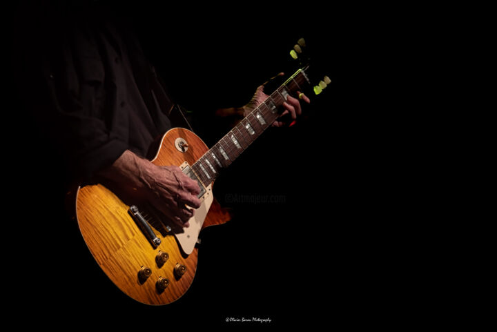 Photography titled "Guitare" by Olivier Barau, Original Artwork, Digital Photography