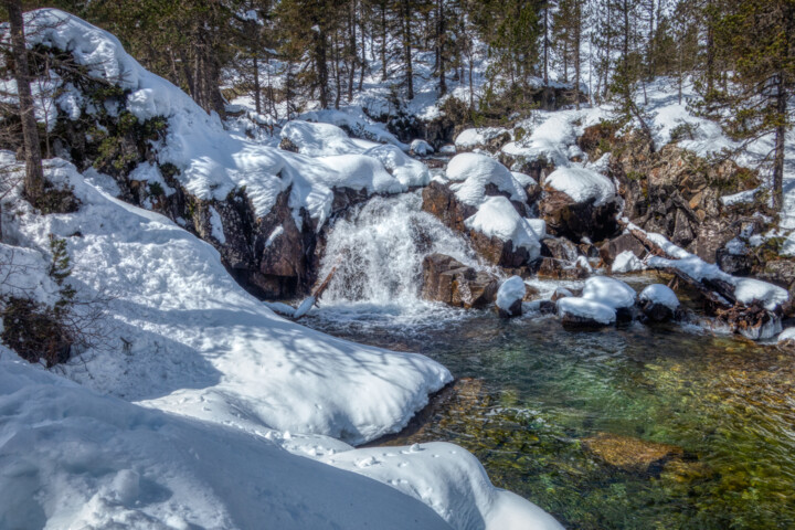 Fotografía titulada "Cascade sous la nei…" por Olivier Barau, Obra de arte original, Fotografía analógica