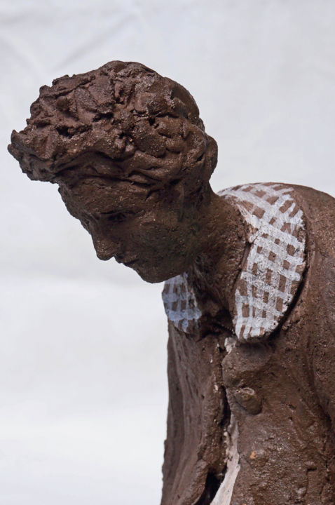 Escultura intitulada "j'attends le train" por Barbotine Ciselet, Obras de arte originais, Terracota