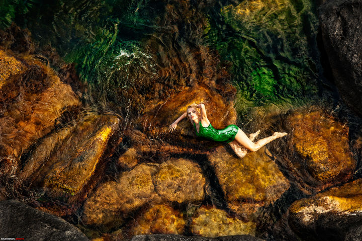"LADY IN GREEN" başlıklı Fotoğraf Bazhenov tarafından, Orijinal sanat