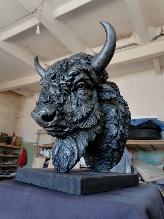 Скульптура под названием "скульптура быка" - Евгений Комзев, Подлинное произведение искусства, Бронза