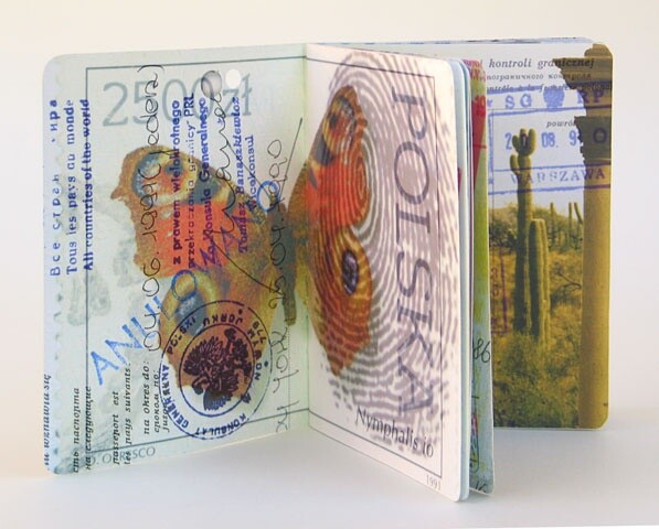 Digitale Kunst mit dem Titel "Paszport" von Beata Wehr, Original-Kunstwerk