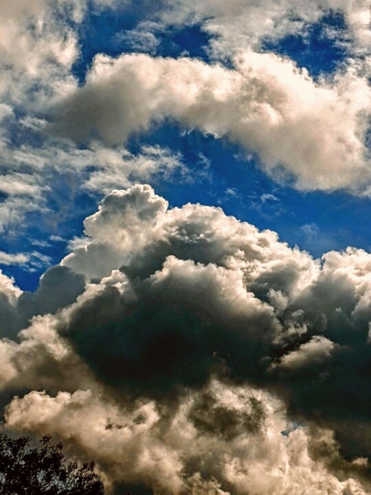 Photographie intitulée "L'azur avant l'orage" par Béatrice Marie Penaud, Œuvre d'art originale, Photographie numérique
