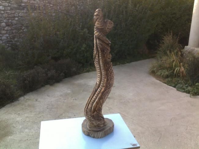 Sculpture titled "abbraccio" by Beli, Original Artwork, Wood
