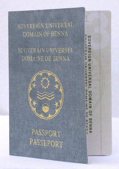 Gravures & estampes intitulée "passport / passeport" par Benna G. Maris, Œuvre d'art originale, Impression numérique