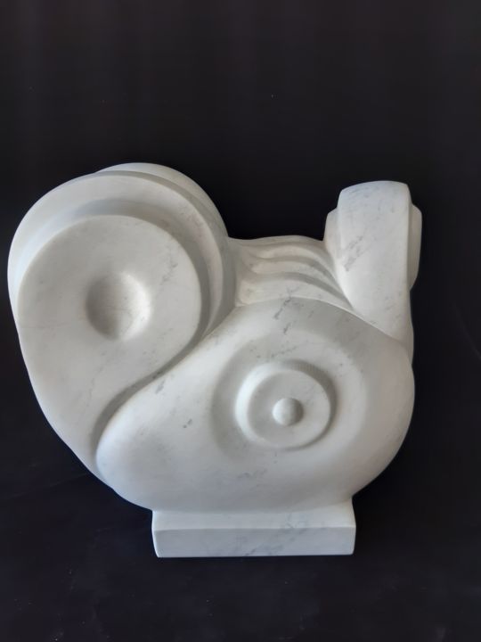 Sculpture titled "Belle" by Berendina De Ruiter, Original Artwork, Stone