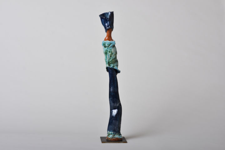 Sculpture titled "La grande bleue à l…" by Bernadette Dagens, Original Artwork, Ceramics