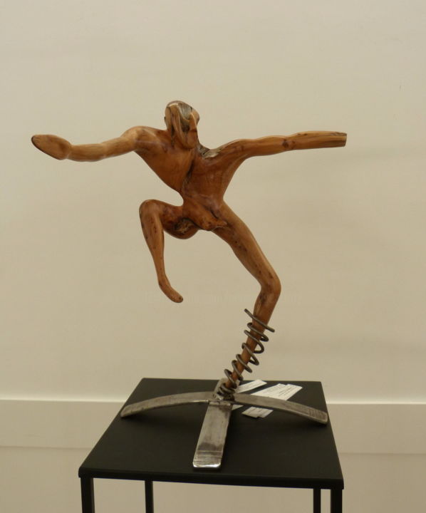 Sculpture titled "Le danseur" by Bernard Geoffroy, Original Artwork, Wood