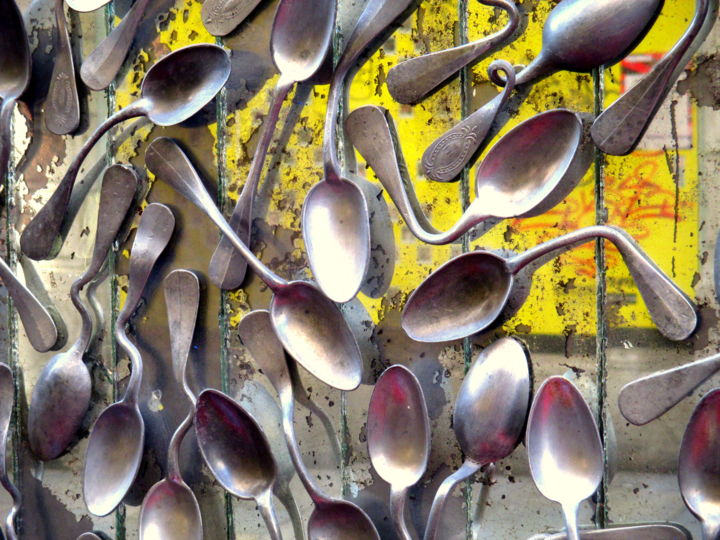 Fotografie mit dem Titel "mange ta soupe.(tra…" von Bernard Vergier, Original-Kunstwerk, Digitale Fotografie