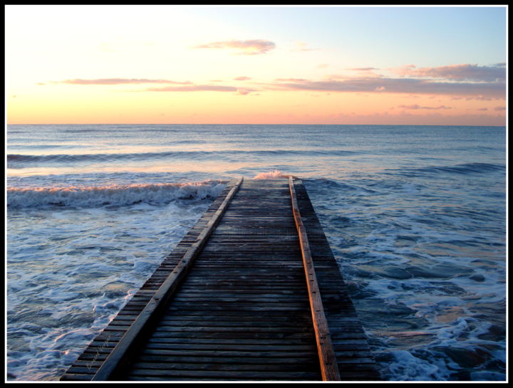 Fotografía titulada "au bout du ponton.(…" por Bernard Vergier, Obra de arte original