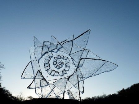 Sculpture titled "Glace amonite" by Alain Bernegger, Original Artwork, Ice