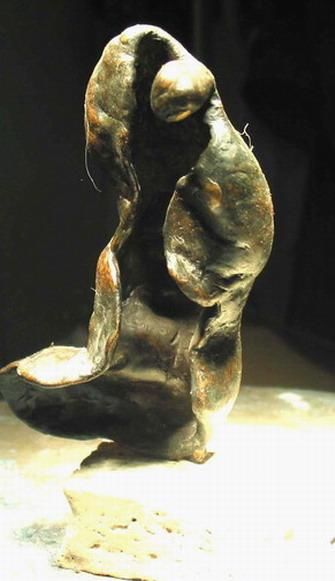 Skulptur mit dem Titel "Nameless Soldier" von Bertalan, Original-Kunstwerk, Metalle