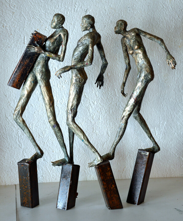 Sculpture titled "migration 2" by Betty Hanns, Original Artwork, Paper