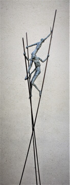 Sculptuur getiteld "tension" door Betty Hanns, Origineel Kunstwerk, Metalen